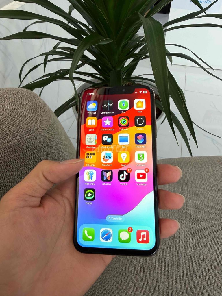Apple iPhone XS Vàng quốc tế. Mua bán Điện thoại tại Quận Ninh Kiều Cần Thơ được đăng bởi Lyn Lyn hình 1