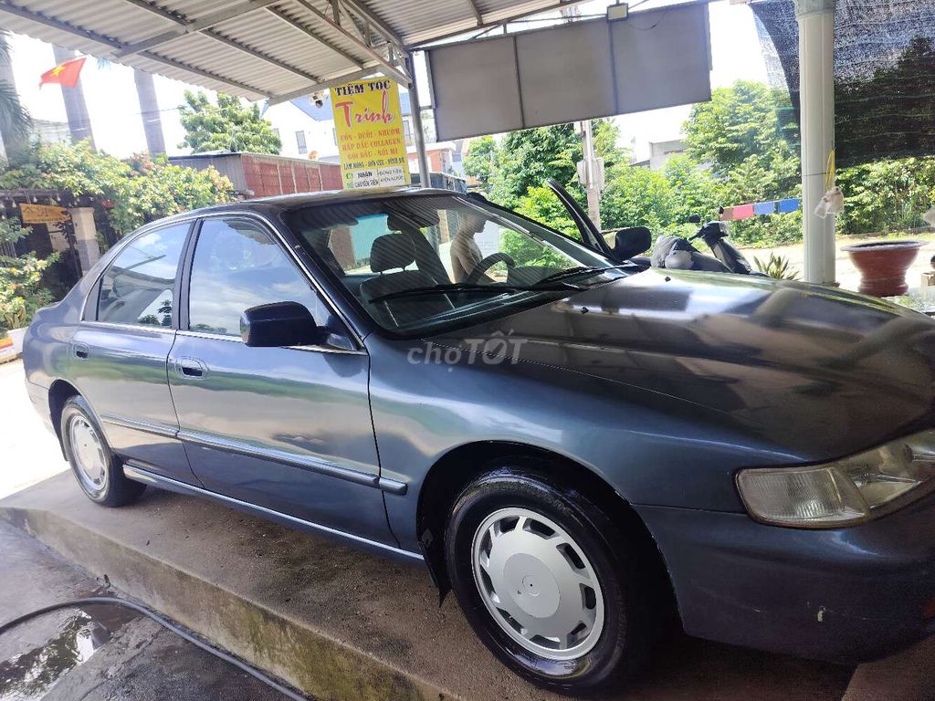 Honda accord 2.0 MT xe 9 chủ.. Mua bán Ô tô tại Thành phố Thủ Dầu Một Bình Dương được đăng bởi lê Linh  hình 3