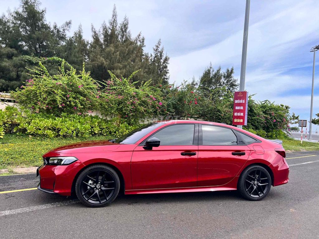 em bán Honda Civic RS 2024. Mua bán Ô tô tại Huyện Phú Hòa Phú Yên được đăng bởi Phan hình 7