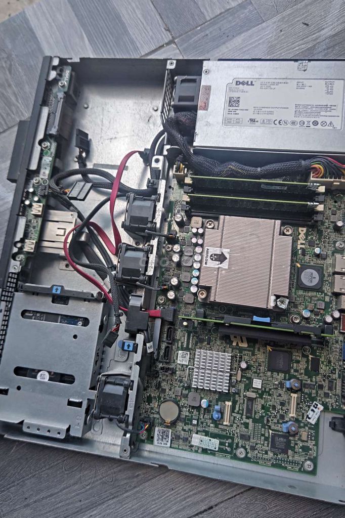 bán máy tính sever . Mua bán Laptop tại Huyện Nam Sách Hải Dương được đăng bởi Nguyễn Hữu Kiên  hình 1