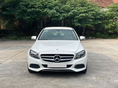 Bán Mercedes-Benz C200 2016 Trắng 76.000km. Mua bán Ô tô tại Quận Gò Vấp Tp Hồ Chí Minh được đăng bởi Xuân Trường