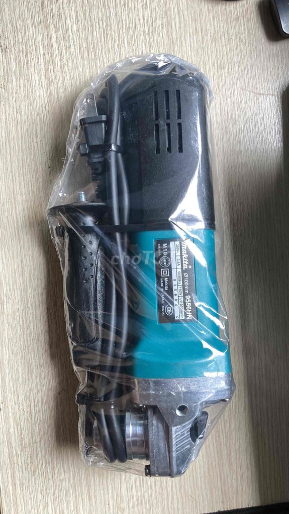 Máy mài góc Makita 9556HN Xanh Đen Bạc. Mua bán Nội thất, đồ gia dụng khác tại Thị xã Tân Uyên Bình Dương được đăng bởi MH phan hình 1