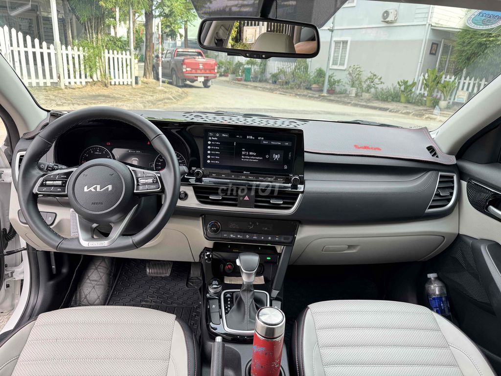 Kia Seltos 2024 Premium 1.6 AT - 9000 km. Mua bán Ô tô tại Quận 12 Tp Hồ Chí Minh được đăng bởi Mr Đức hình 11