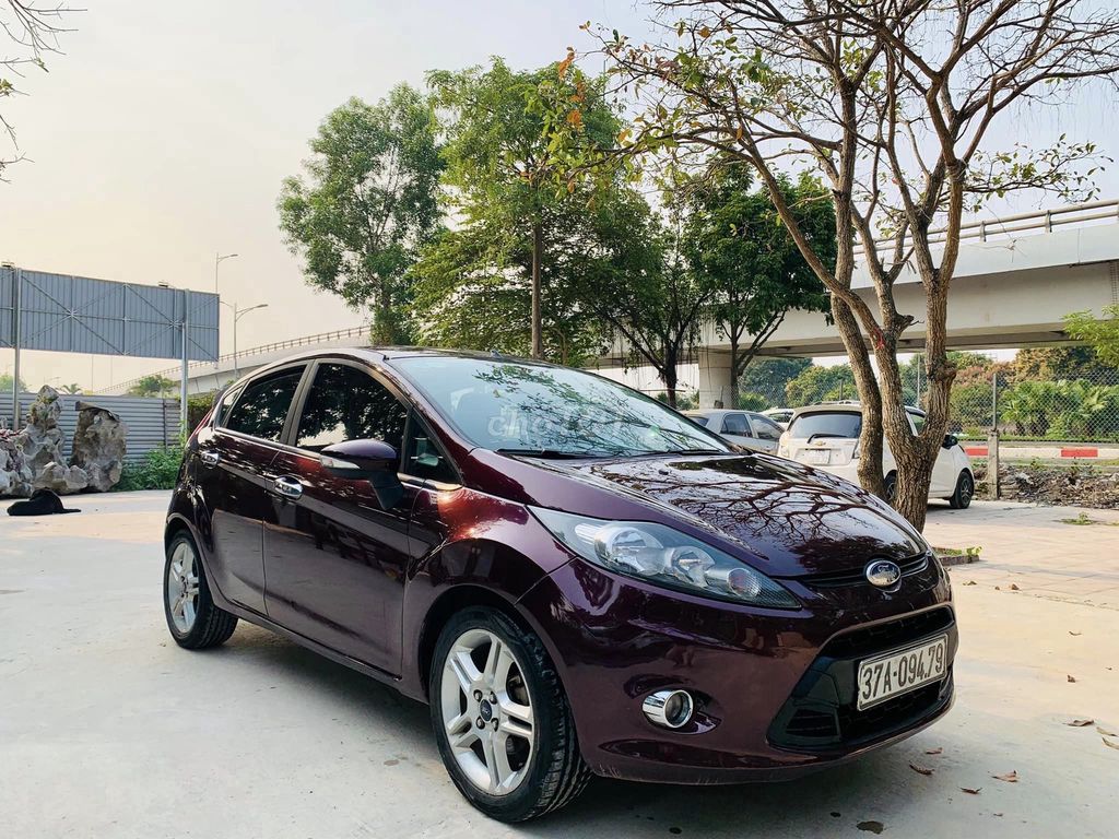 Ford Fiesta  bản 1.4 AT sx 2010 - 100000 km