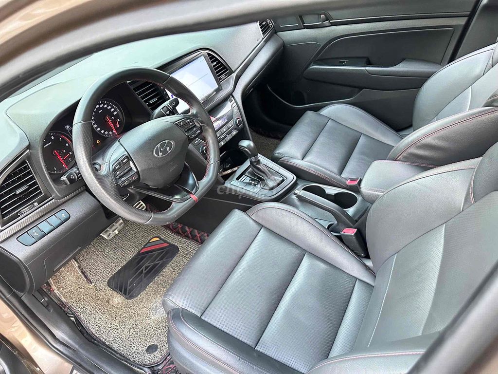 Elantra 2019 Sport 1.6T 80000 km. Mua bán Ô tô tại Quận Hoàng Mai Hà Nội được đăng bởi Dong Doanh hình 8