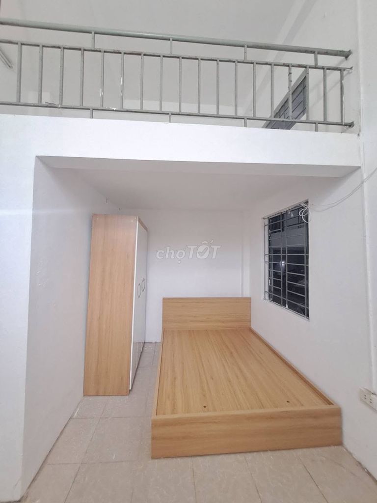 Недорогая комната в переулке 40 Чинь Кхинь, Тхань Суан