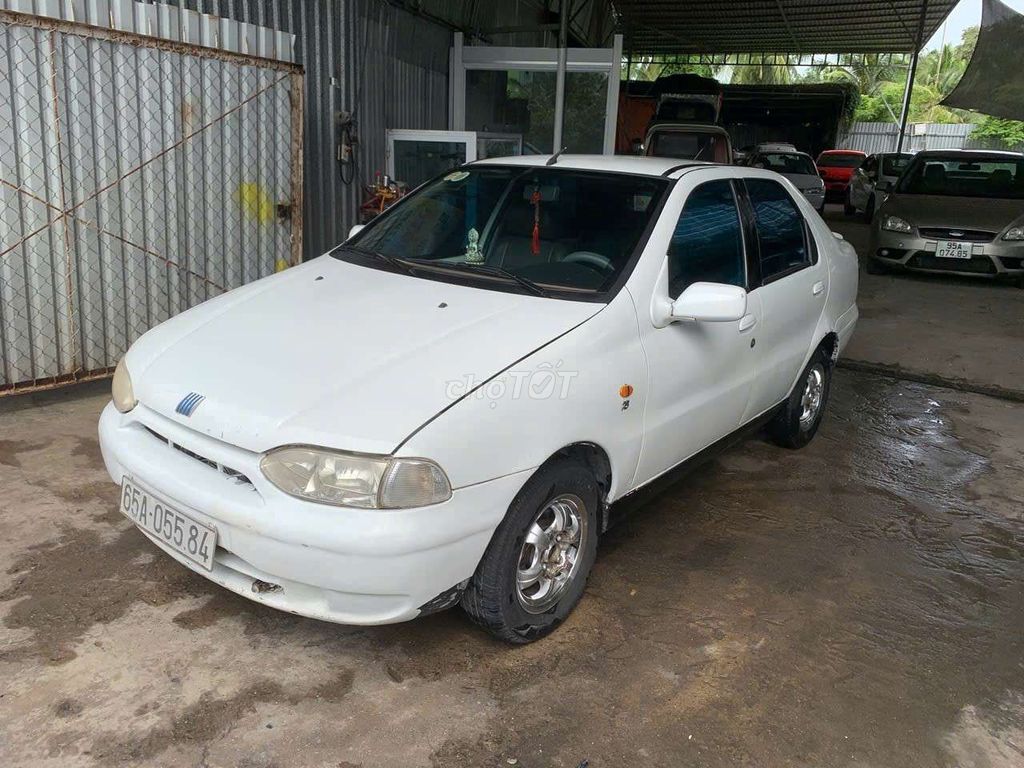 Fiat 2000 Số sàn 1.3L Trắng. Mua bán Ô tô tại Huyện Chợ Gạo Tiền Giang được đăng bởi Trần Huỳnh ÔtÔ cũ Tiền Giang hình 1