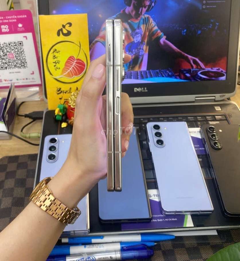 Samsung Galaxy Z Fold5 Trắng 512GB, Còn BH__2sim. Mua bán Điện thoại tại Quận 7 Tp Hồ Chí Minh được đăng bởi Minh phương hình 1
