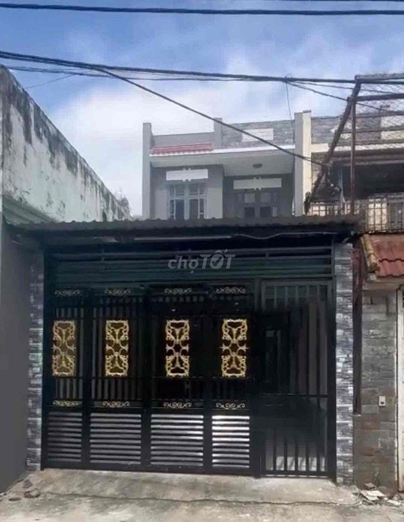 Nhà liên khu 4-5 ( 4x30M ) 6 phòng 8tr/ tháng