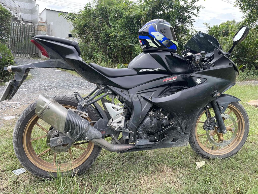Suzuki GSX R150 mới làm máy. Mua bán Xe máy tại Huyện Bình Chánh Tp Hồ Chí Minh được đăng bởi Huỳnh Quốc Thiên hình 6