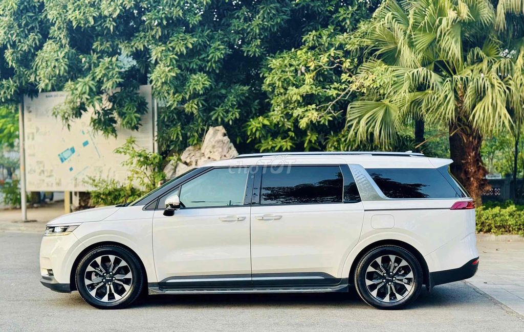 Kia Carnival 2022 2.2D Signature 50000 km. Mua bán Ô tô tại Quận Long Biên Hà Nội được đăng bởi Trang Gala hình 7