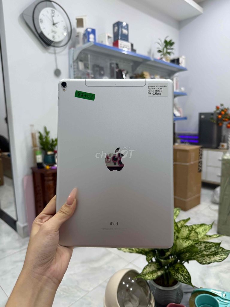 Apple iPad Pro 10.5 64GB Zin full. Mua bán Máy tính bảng tại Huyện Hóc Môn Tp Hồ Chí Minh được đăng bởi Luân Hoài hình 1