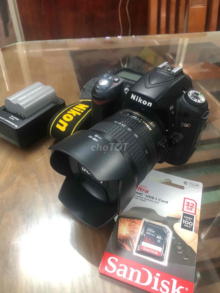 Nikon D90 (18-70m ) mới zin đẹp