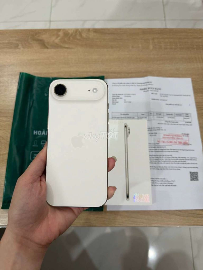 Apple iPhone 17 Air 256GB Vàng Như mới. Mua bán Điện thoại tại Quận Long Biên Hà Nội được đăng bởi Nguyễn Nam hình 1
