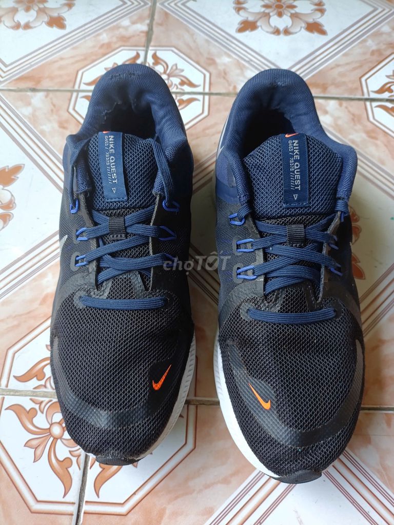 Nike Quest 4 DA1105-004    Size 40.5    25.5cm