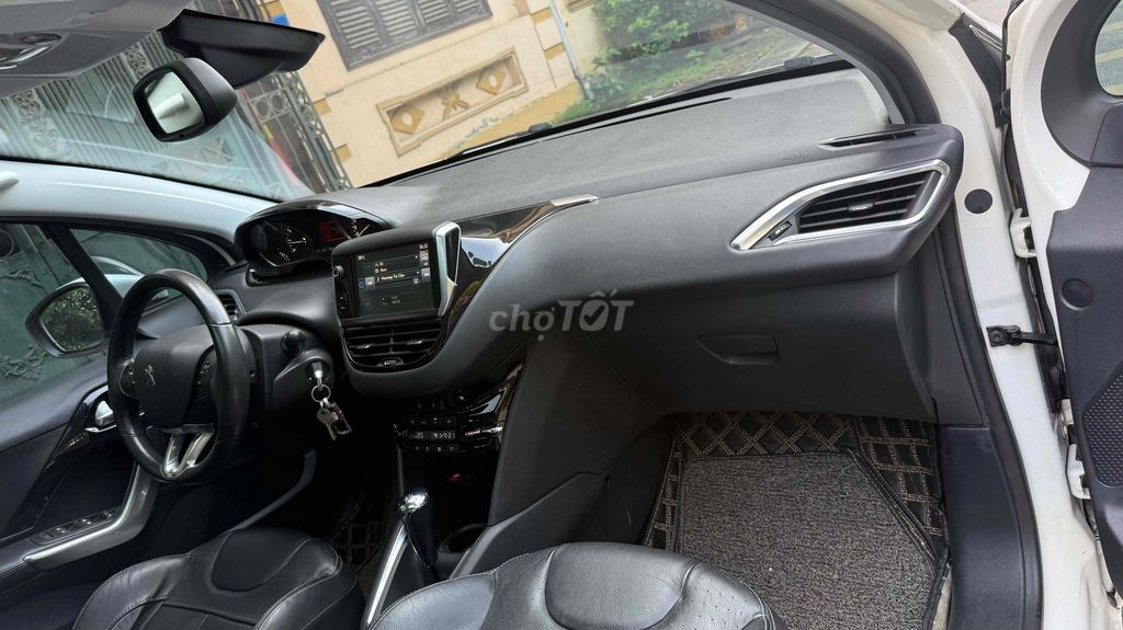 Peugeot 208 2015 1.6L AT - 85632 km. Mua bán Ô tô tại Huyện Đông Anh Hà Nội được đăng bởi thành hải mua bán điện thoại cũ hình 17
