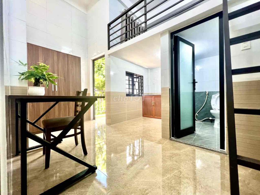 Căn Hộ Full Nội Thất có Ban Công Ngay ĐH BKhoa