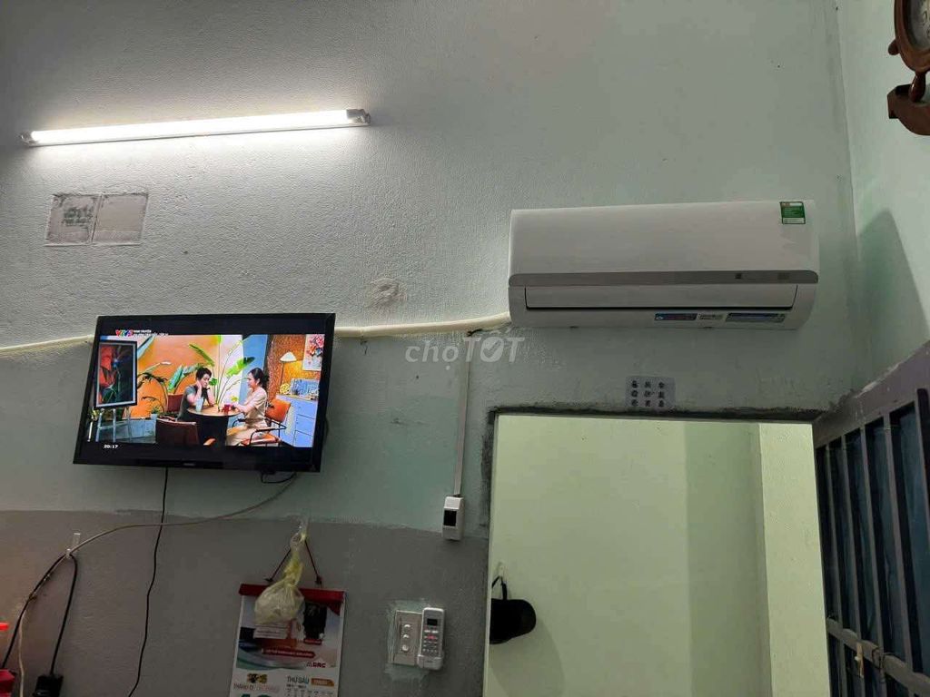 Vệ sinh máy lạnh, sữa chữa, lắp tháo bìnnh chánh. Dịch vụ tại Huyện Bình Chánh Tp Hồ Chí Minh được đăng bởi HOÀNG KHA hình 1
