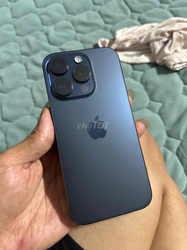 Apple iPhone 15 Pro Xanh Đã sử dụng. Mua bán Điện thoại tại Huyện Ý Yên Nam Định được đăng bởi Quang Anh Lê hình 1