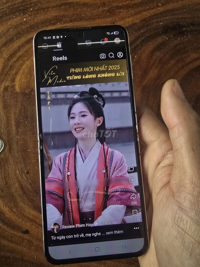 Samsung Z Flip 5 256GB Bạc. Mua bán Điện thoại tại Thành phố Đà Lạt Lâm Đồng được đăng bởi Thai Trinh hình 1