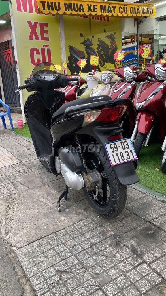 Sh Ý 150cc 2006 Up Áo 2012 bs 59d3-11831. Mua bán Xe máy tại Quận Phú Nhuận Tp Hồ Chí Minh được đăng bởi Thanh Hùng xebachin  hình 4