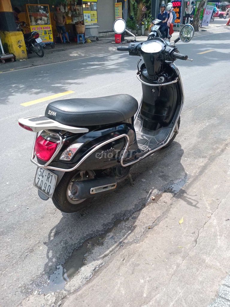 Elyzabeth. Mua bán Xe máy tại Quận 7 Tp Hồ Chí Minh được đăng bởi Lê Xuân Thứ hình 4