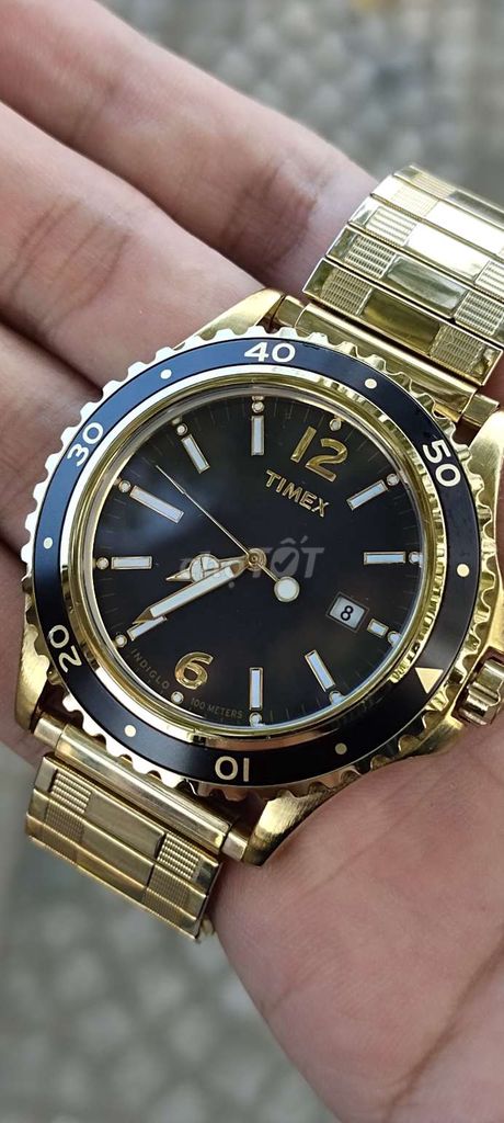 Đồng hồ Timex cần thanh lý