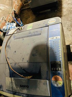 Máy giặt Sanyo hoạt động bình thường. Mua bán Máy giặt tại Huyện Cam Lộ Quảng Trị được đăng bởi Thủy