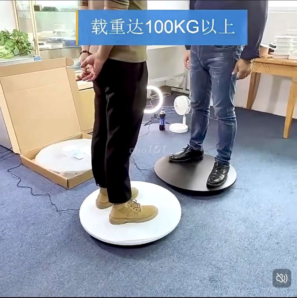 Bàn xoay trưng bày 42cm Đen 100kg điều khiển từ xa. Mua bán Đồ dùng văn phòng tại Thành phố Biên Hòa Đồng Nai được đăng bởi Q hình 1