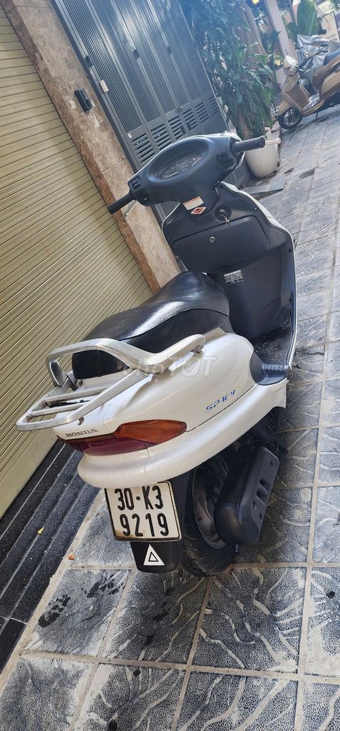 Thanh lý Spacy 2010. Mua bán Xe máy tại Quận Cầu Giấy Hà Nội được đăng bởi Ngân hình 7