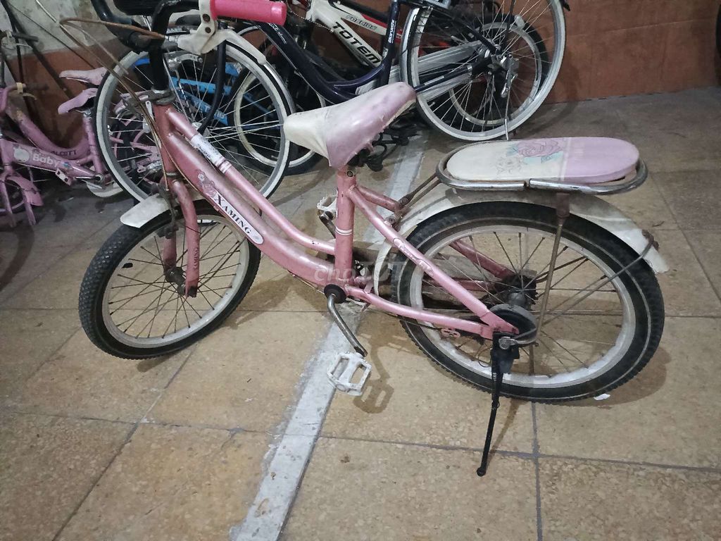 Xe trẻ em lớp 3. Mua bán Xe đạp tại Quận Hà Đông Hà Nội được đăng bởi Tranh Canvas Yenha Home hình 4