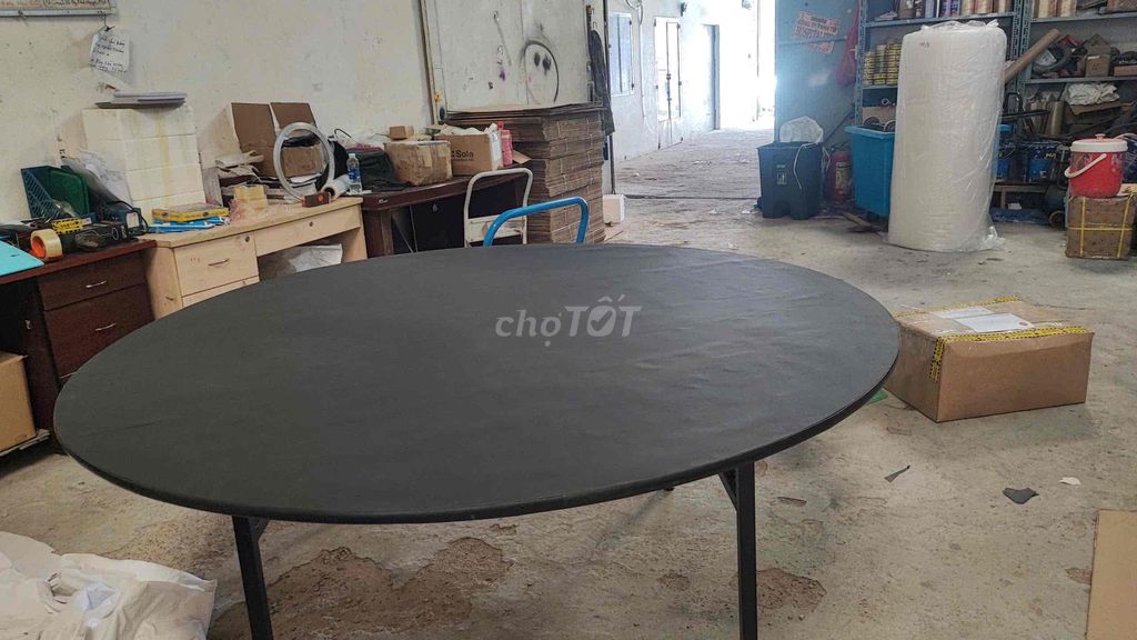Bàn ăn tròn 1m8 gỗ veneer đen. Mua bán Bàn ghế tại Quận Tân Bình Tp Hồ Chí Minh được đăng bởi Kim Nguyen hình 1