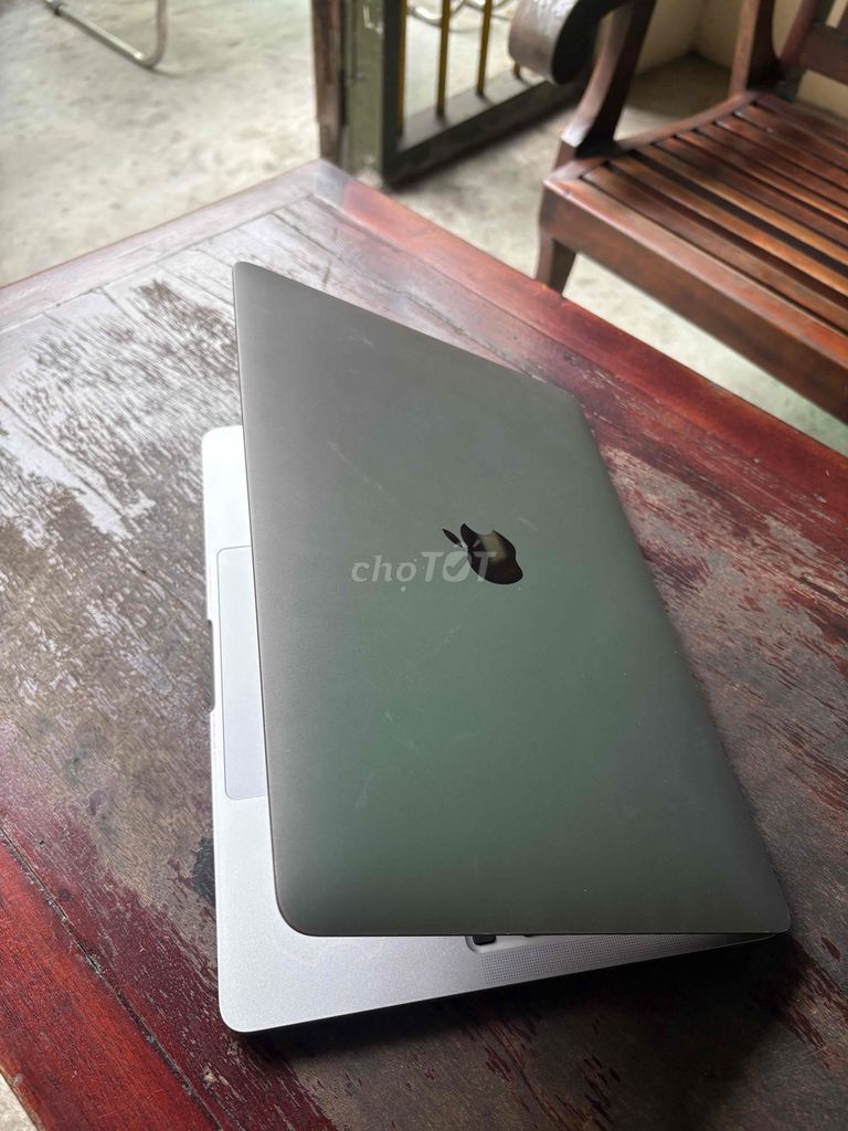 Apple MacBook Pro 2020 i5 8GB/256GB. Mua bán Laptop tại Thành phố Biên Hòa Đồng Nai được đăng bởi Huy Trương hình 1