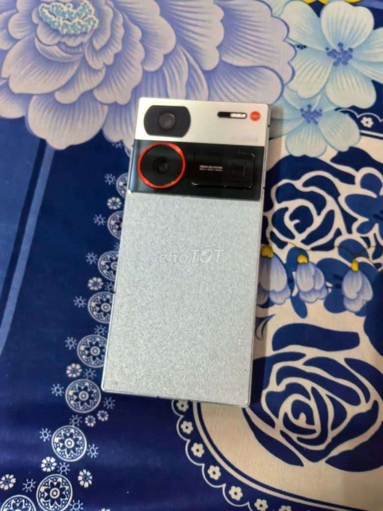 Nubia Z60 Ultra 5G Bạc 256GB. Mua bán Điện thoại tại Quận Tân Phú Tp Hồ Chí Minh được đăng bởi trung nghĩa hình 1