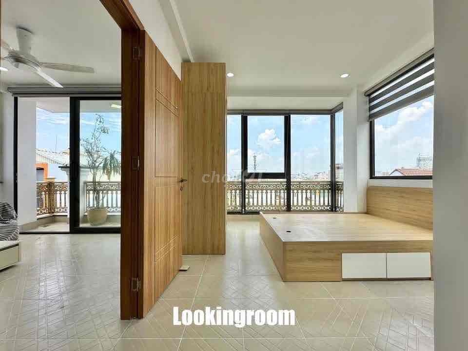 Cho thuê căn hộ Penthouse 1PN tách bếp, ban công, full nội thất