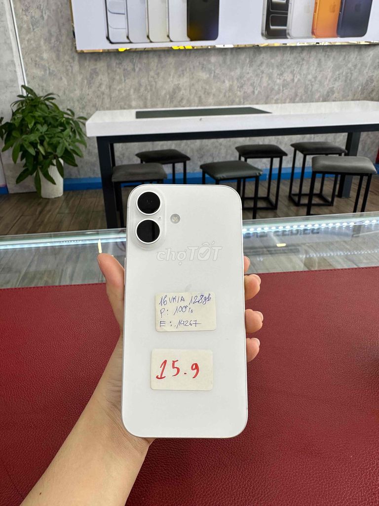 iPhone 16 128GB Trắng VN/A Giá 15.X BH chính hãng. Mua bán Điện thoại tại Thành phố Thủ Dầu Một Bình Dương được đăng bởi Phong Le hình 1