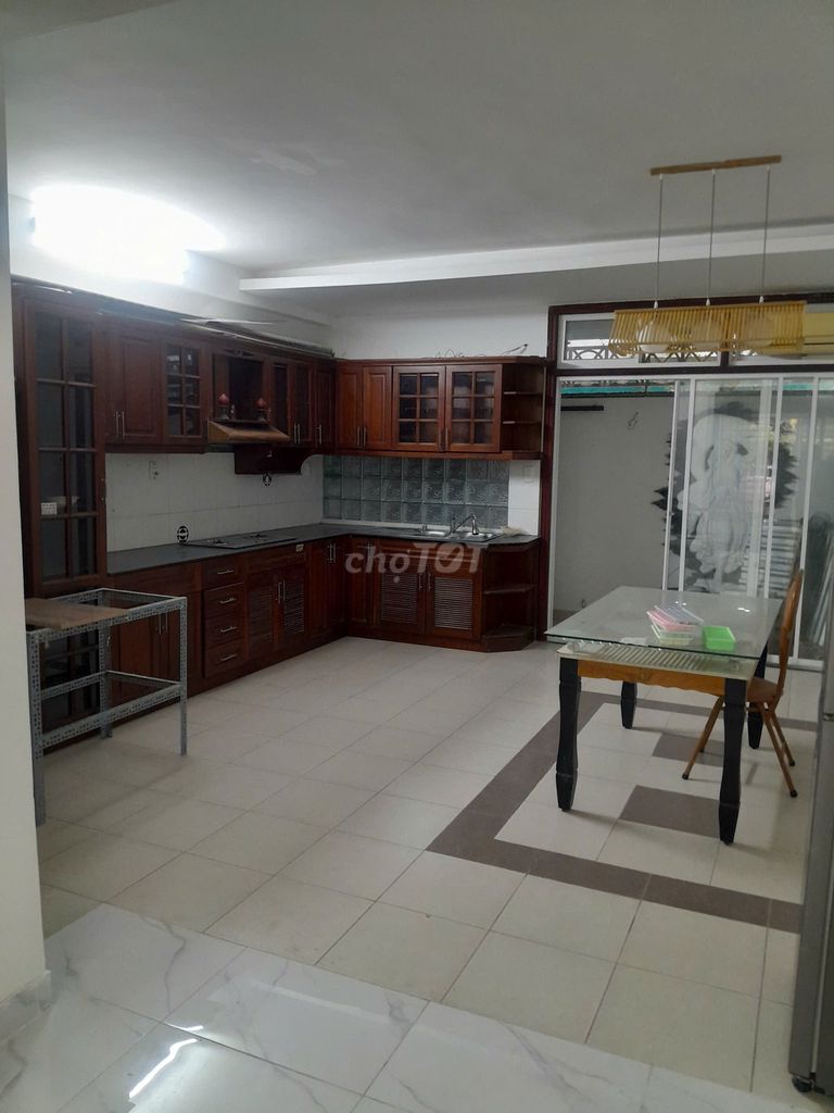 Cho thuê nhà 3 tầng đường nguyễn chí diễu,gần chợ An hải bắc