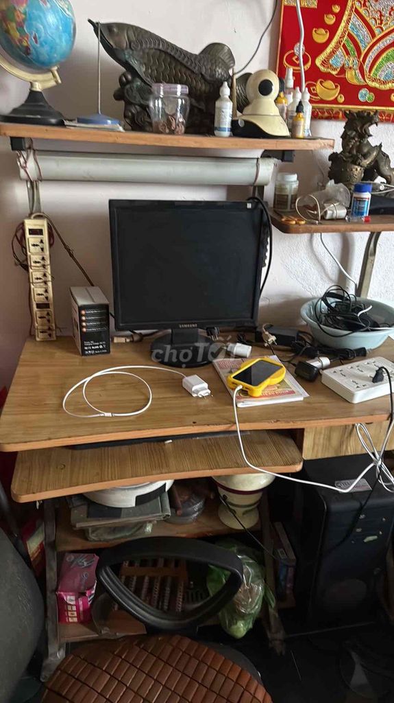 Bàn máy tính khung sắt 1m. Mua bán Bàn ghế tại Quận 8 Tp Hồ Chí Minh được đăng bởi phat tai hình 1