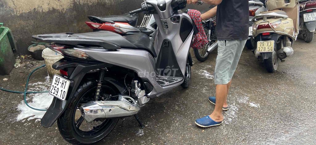 SH 125i CBS 2018 biển tỉnh Bắc Ninh 99. Mua bán Xe máy tại Huyện Hoài Đức Hà Nội được đăng bởi MTT hình 1