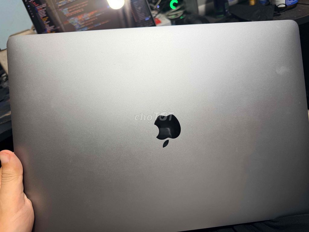 MacBook Pro 16 inch 2019 Xám. Mua bán Laptop tại Quận Bình Thạnh Tp Hồ Chí Minh được đăng bởi Huu hình 1