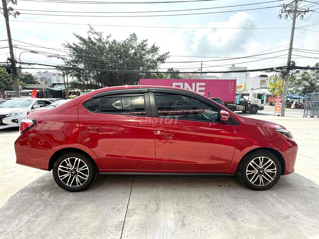 Attrage Premium 1.2 CVT 2021 - Chính Hãng