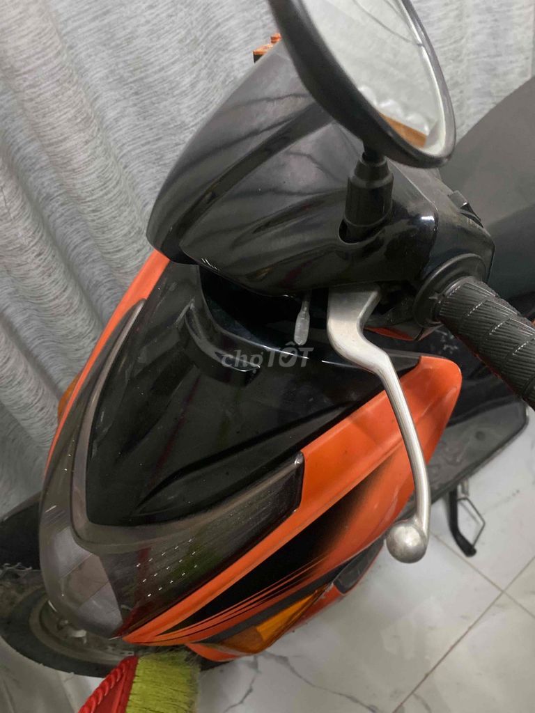 cần bán. Mua bán Xe máy tại Quận Tân Bình Tp Hồ Chí Minh được đăng bởi Nguyễn Trang hình 2