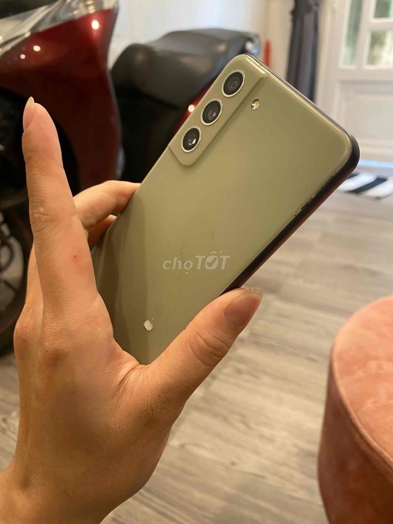 Thanh lý Samsung S21 FE Xanh rêu. Mua bán Điện thoại tại Quận 12 Tp Hồ Chí Minh được đăng bởi Phan Thanh hình 1