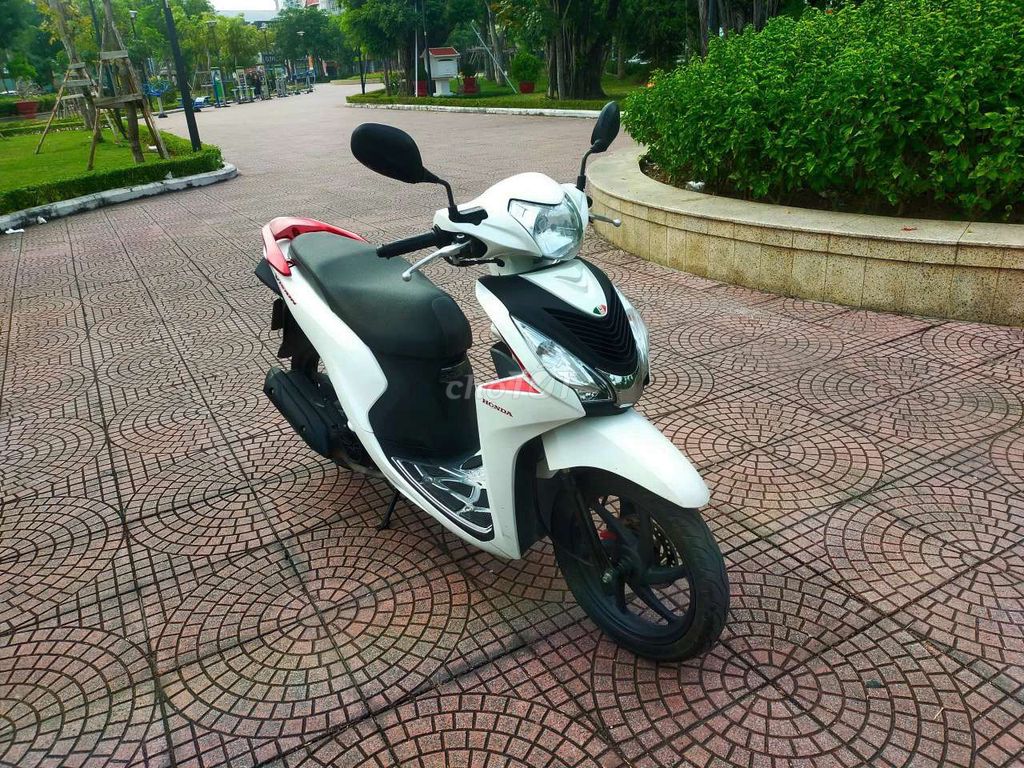 Bán Vision trắng  đỏ Spot chính chủ đẹp như hình. Mua bán Xe máy tại Quận Lê Chân Hải Phòng được đăng bởi Ngọc  hình 3