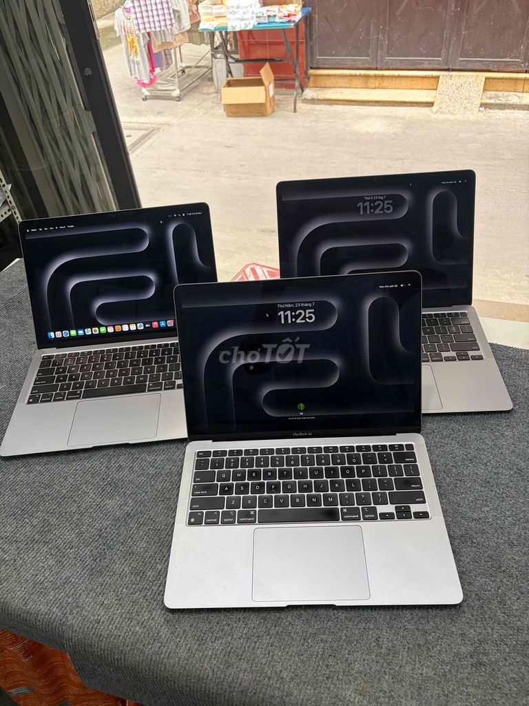 Apple MacBook Air M1 8GB pin 99. Mua bán Laptop tại Quận 10 Tp Hồ Chí Minh được đăng bởi LONG hình 1