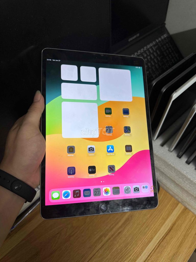 Apple iPad Pro 10.5 inch A10X Fusion. Mua bán Máy tính bảng tại Quận Hoàng Mai Hà Nội được đăng bởi Văn Hiếu hình 1