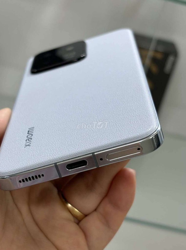 Xiaomi 13 8/256  rom tiếng việt