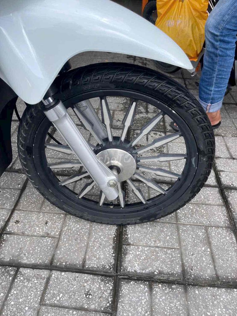 gia đình dư dùng bán lại cho anh chị em cần xài. Mua bán Xe máy tại Thành phố Long Xuyên An Giang được đăng bởi Phan tan tai hình 3