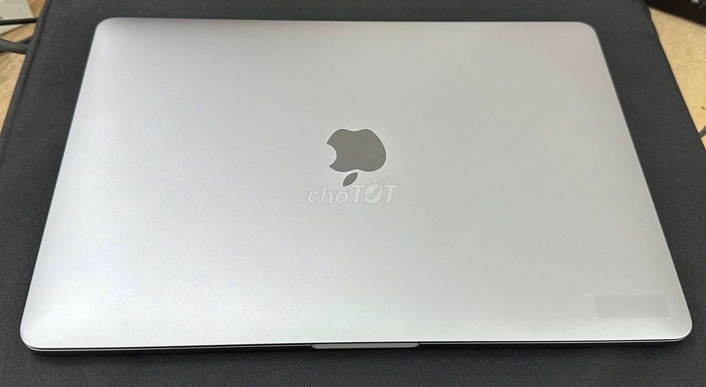 MACBOOK PRO 2019 (13.3