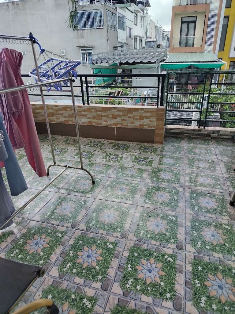 Rent · 5 bd · 100 м² · Quận 1, ул. Nguyễn Thị Minh Khai